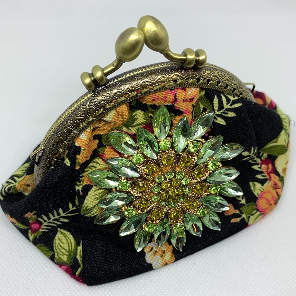 VINTAGE COIN PURSE